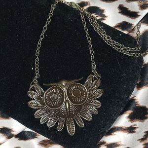 Owl necklace-costume jewelery